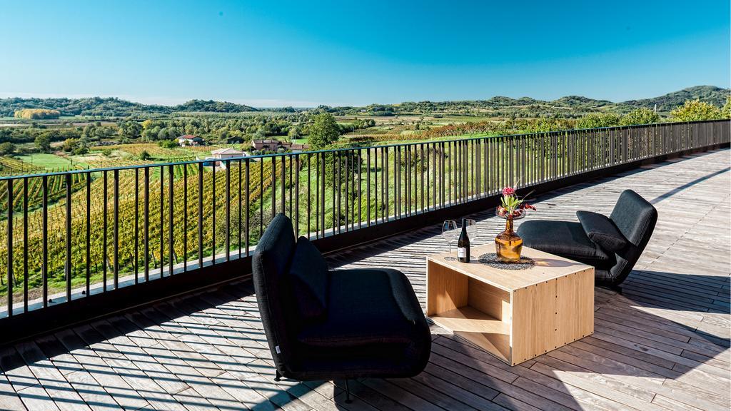 Fana Estate Apartment Доброво Екстериор снимка